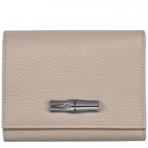 White Longchamp Roseau Essential Women's Wallet | 5718-FWSOV